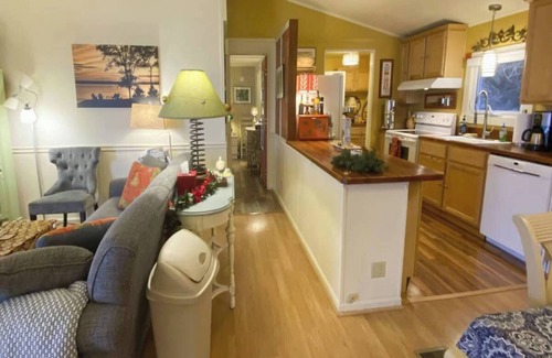 Town of Ledyard Apartment | Heck-Of-A-Deck Lakehouse with Sunsets, and Kayaks, too!
