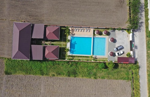 Angeles City Resort | Heidi Sanctuary Resort by Cocotel