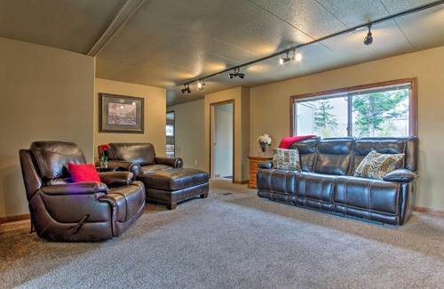 Helena Valley Northwest House | Helena Home with Covered Patio and Views!
