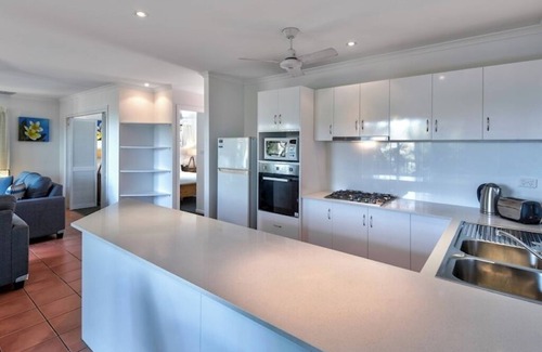 Hamilton Island Apartment | Heliconia Grove 6