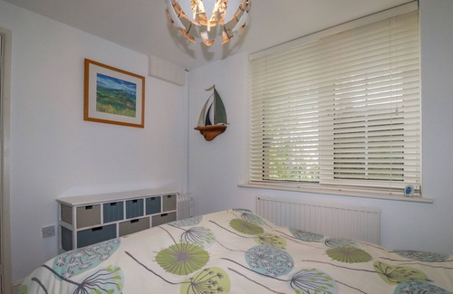 Pentewan Apartment | HELLAND, pet friendly, with a garden in Pentewan