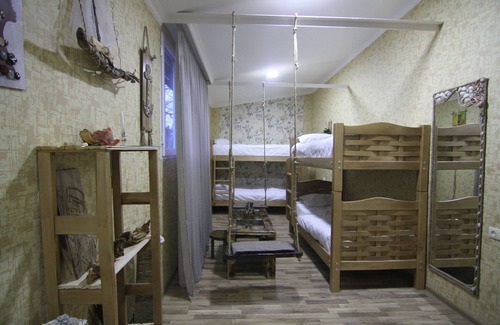 Avlabari Apartment | Hello. I'm Aleko. My apartment is located in the old part of town Avlabari.
