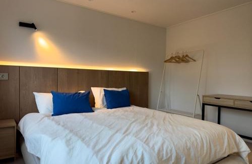 Jeungsan-dong Apartment | Hello, John - Remodeling, 1 minute walk from DMC Station, Good access to Hongdae, Han River