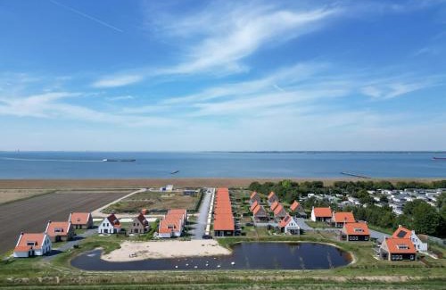 Ossenisse House | Hello Zeeland - vakantiewoning Knuitershoek 102
