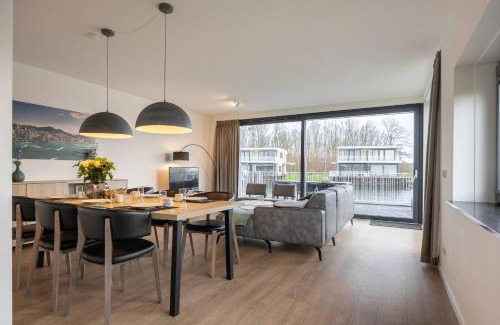 Oranjeplaat Villa | Hello Zeeland - Water villa Veerse Wende with fully fenced terrace