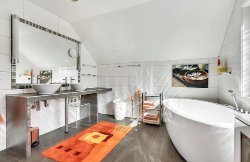 Narvik Apartment | Helt nytt, oppgradert hus med fantastisk utsikt.