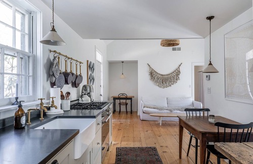 Goshen Apartment | Hemlock Hill Suite - 1-bedroom apartment with WiFi, AC in lovely Litchfield