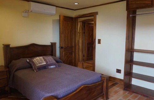 Roble House | Hemos preparado nuestras instalaciones para dar mayor comodidad a los huéspedes.