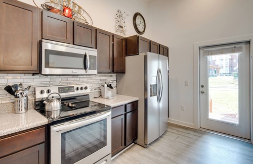 Hendersonville House | Hendersonville Home w/Grill: 1 Mi to Main St!