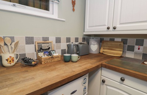 Beddgelert House | HENFRO, pet friendly, with open fire in Beddgelert