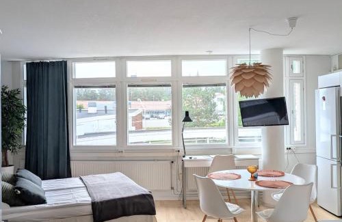 Haukipudas Apartment | Henniina V Haukipudas - Suite with free parking