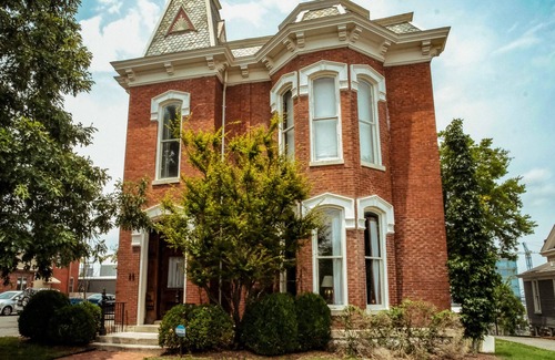 Rolling Mill Hill House | Henrie House | Luxury 4BR Downtown Historic Gem w/Patio