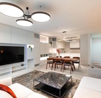 Cessange Apartment | Henry's Appt with a private Suite 415 - Shared kitchen