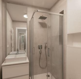 Cessange Apartment | Henry's Appt with a private Suite 415 - Shared kitchen