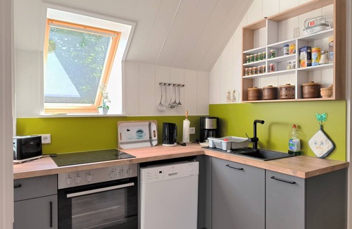 Tarp Apartment | Hensen: Apartment with covered terrace in the center of Tarp - Holiday apartment