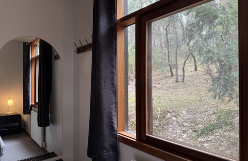 Hepburn Cabin | Hepbird House - Hideaway home with valley views in Hepburn Springs