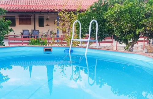 Nea Tirintha House | Herakles House - Close to ancient sites near Nafplio. Spacious. Equipped for all-year-round comfort.