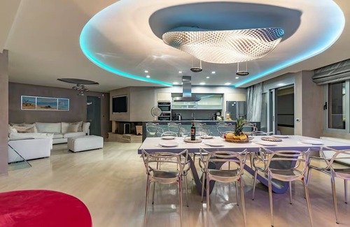 Heraklion Apartment | Heraklion Gem Relaxing Getaway Near the Sea