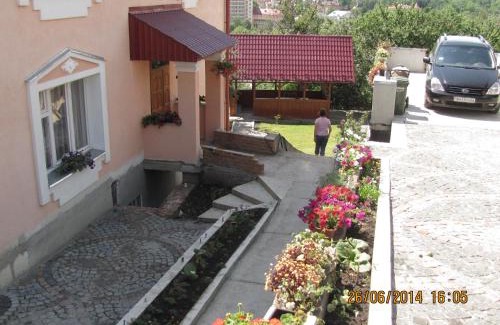Truskavets House | Hercules