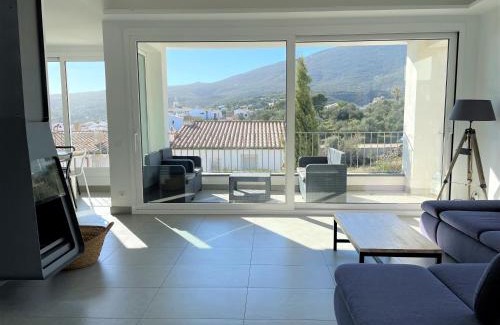Cadaques House | HERETAT - Casa con garaje a 5 minutos del centro