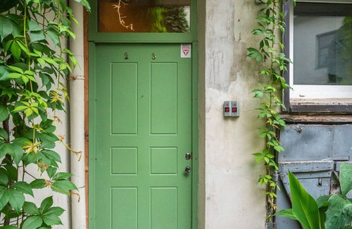 Old Town Apartment | Heritage 1 Bedr Apartment by the Gates of Dawn