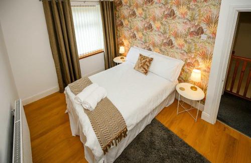 Trehafod House | Heritage Cottage In Stunning Rhondda Valley With Amazing Views By StayStaycations