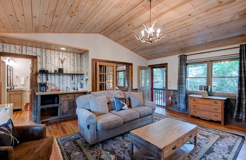Valle Crucis Cabin | Heritage Hill Cabins