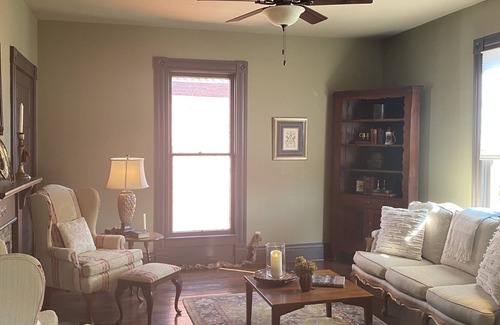 Shelbyville House | Heritage House 1900’s home part/close to the Bourbon Trail