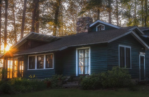 Meacham Cabin | Hermits Hut Cabin with Lake View