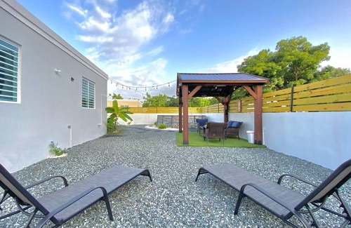 Calvache Villa | Hermosa Casa, con piscina a 2 minutos de la playa. !todo cerca!