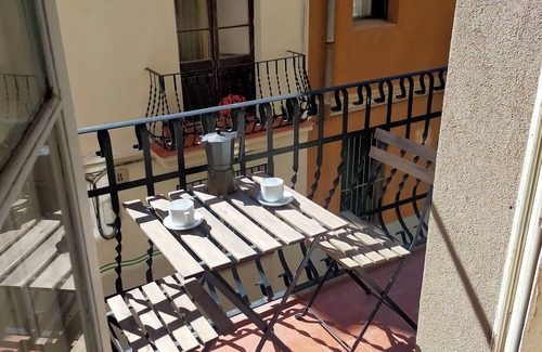 Sarria Apartment | Hermoso Apartamento con Terraza Privada