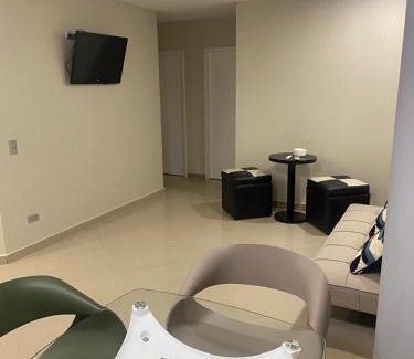Chacao Apartment | Hermoso Apt remodelado en La Florida - 2H 2B