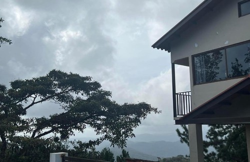 Cerro Azul Ski Chalet | Hermoso Casa en Altos Cerro Azul