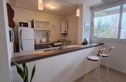 Yerba Buena Apartment | Hermoso y luminoso departamento