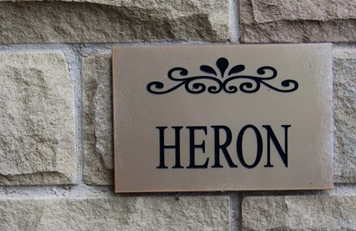 Arden Cottage | Heron Lodge - Sleeps 2 - sleeps 2 guests in 1 bedroom