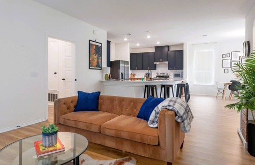 McNeil House | Hestia: 3BR/2BA | Near Tech Ridge & East Village