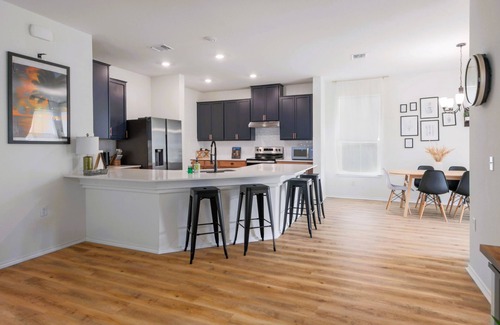 McNeil House | Hestia: 3BR/2BA | Near Tech Ridge & East Village