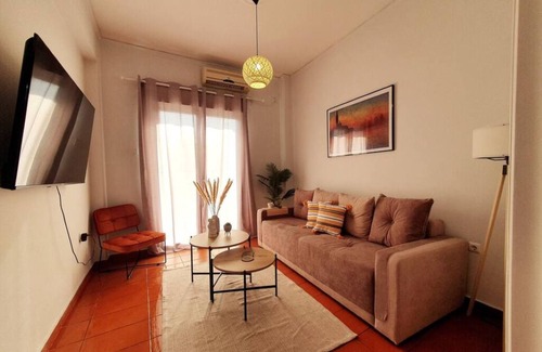 Mets Apartment | Hestia-Walk to Ancient & Modern Athens like localn