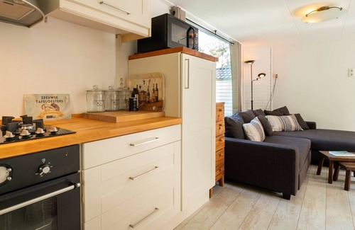Renesse House | Het Ongerepte 51 holiday home privately situated near beach in Renesse