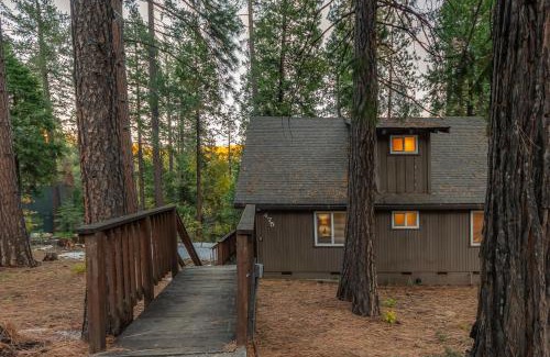 Arnold House | Hibernation Station