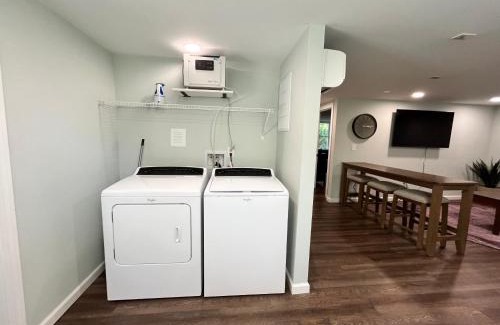 Winston - Salem Apartment | Hibernation Station - No Cave Required