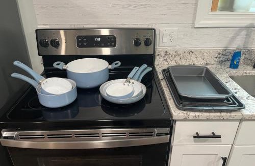 Winston - Salem Apartment | Hibernation Station - No Cave Required