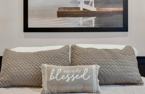 Berlin Apartment | Hickory Suite - Main Street Lodge in Berlin
