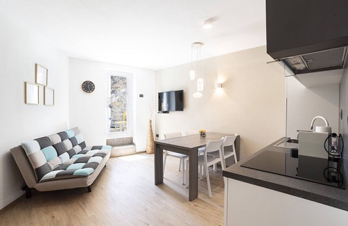 Koper Apartment | Hidden Gem *APT CAPRARIA* w/Terrace, AC, Free P, App.110