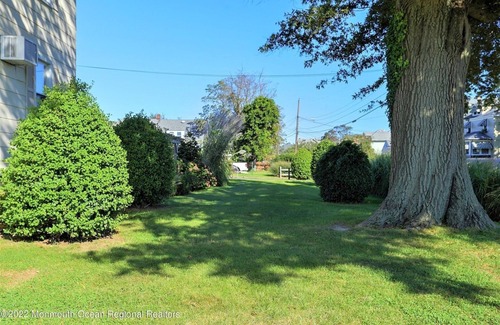 Long Branch House | Hidden Gem-Charming Beach Oasis close to everything. Renovated/walk to Beach.