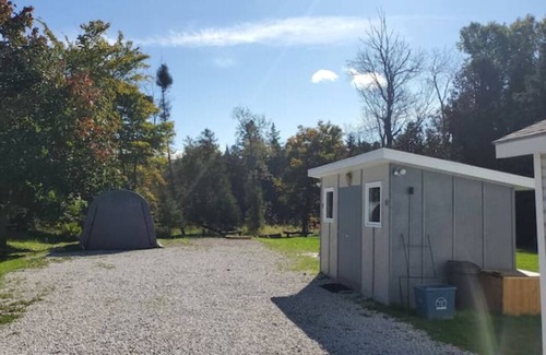 Stokes Bay House | Hidden Gem Cottage minutes away from Parks/Beaches