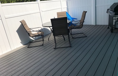Spanish Wells Apartment | HIDDEN GEM. Free Golf Car kayak boarding 2 Min.walk to SPANISH WELLS beach