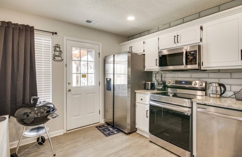National Hills House | Hidden Gem in Augusta - 2B-3B within miles of the Augusta National Golf Club.
