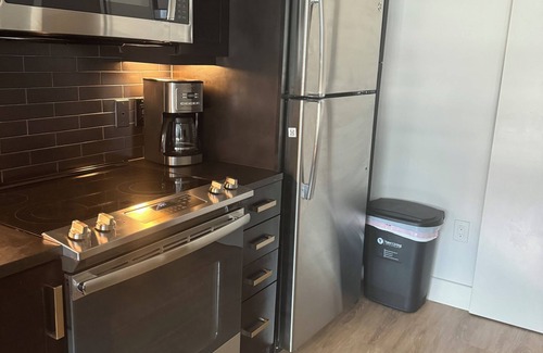 Deep Ellum Apartment | Hidden gem in deep Ellum with a city view