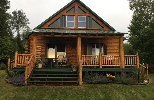 Gulliver Cabin | Hidden Gem in Wilderness of The Upper Peninsula of Michigan (Camp Flapjack)